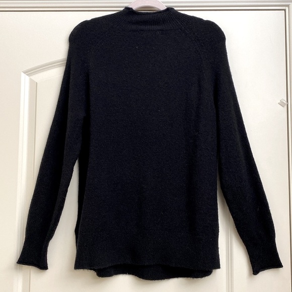 J Crew Mock Neck Sweater Pullover Womens S Merino Wool/Alpaca Blend Black preppy - Picture 3 of 11